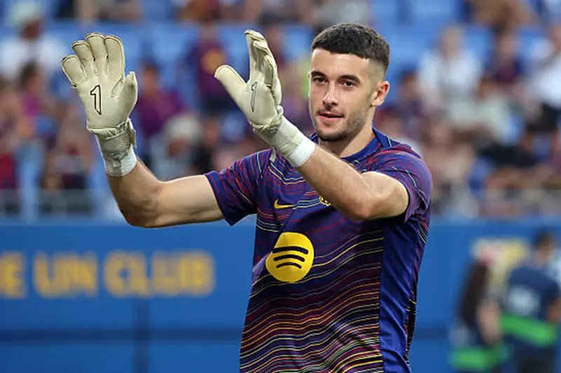 برشلونة يكشف تفاصيل إصابة تير شتيجن ويستعد لتسجيل لاعب جديد. برشلونة يكشف تفاصيل إصابة تير شتيجن ويستعد لتسجيل لاعب جديد.