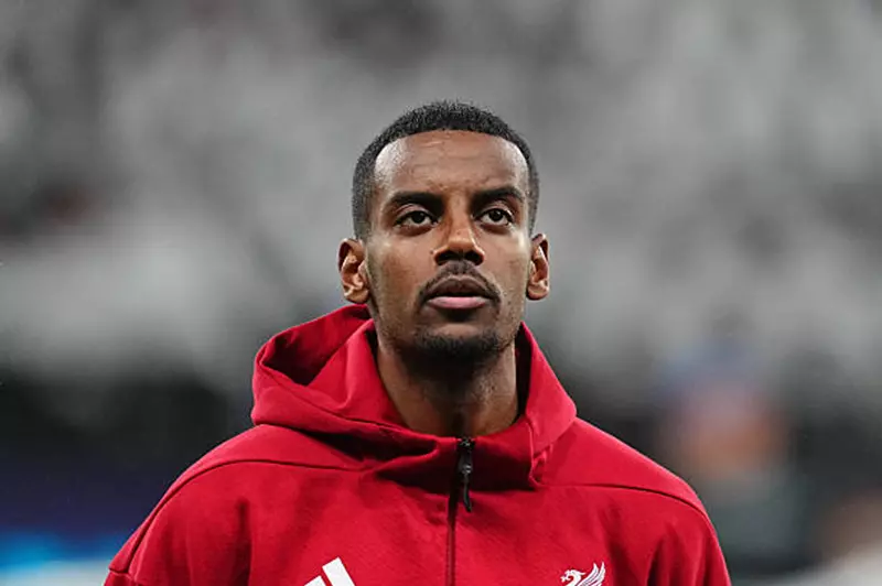 إيزاك يغيب عن مران ليفربول الأخير قبل مواجهة ريال مدريد إيزاك يغيب عن مران ليفربول الأخير قبل مواجهة ريال مدريد