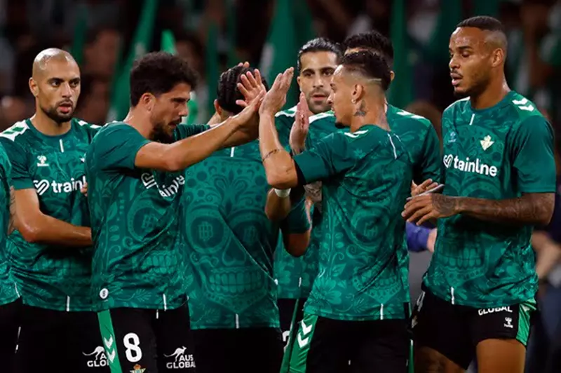 الدوري الإسباني.. ريال بيتيس ينتفض بثلاثية في شباك مايوركا الدوري الإسباني.. ريال بيتيس ينتفض بثلاثية في شباك مايوركا